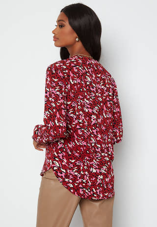 Nova Lux L/S String Top