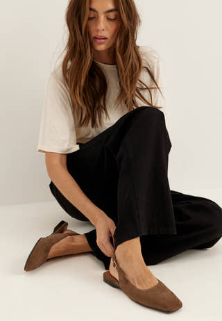 Delia Sandals Flats