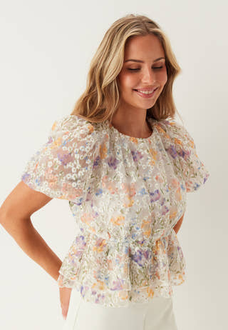 Yasleanna Ss Top
