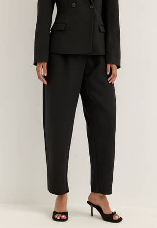 Mid Waist Barrel Trousers Black