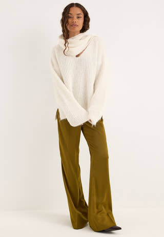 Knitted Scarf Sweater White