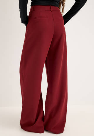 High Waist Pleated Trousers Red