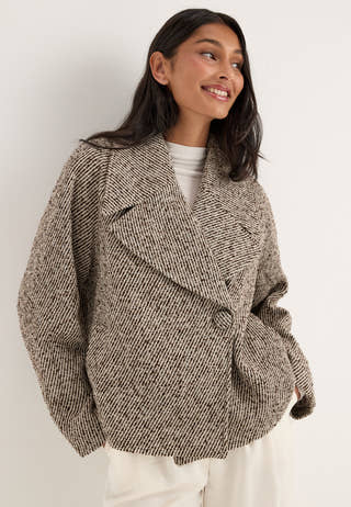 Vikamille L/S SHORT JACKET Beige