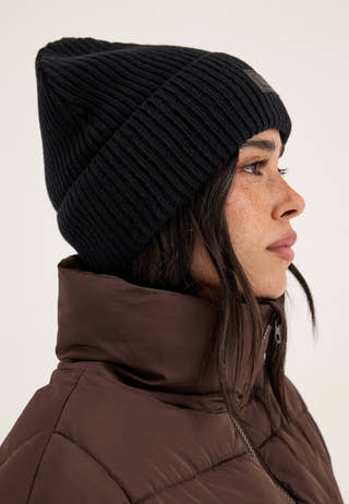 Akka Lambwool Black
