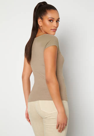 Squareneck T-shirt