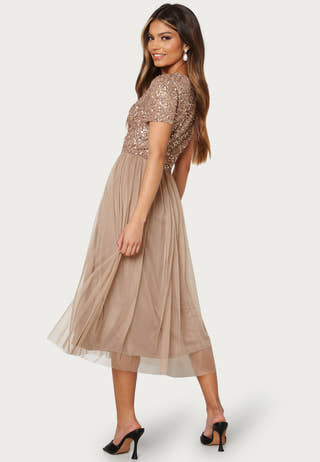 Short Sleeve Sequin Embellished Midi Dress