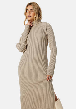 Amira knitted slit dress