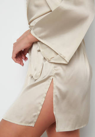 Aylin Robe