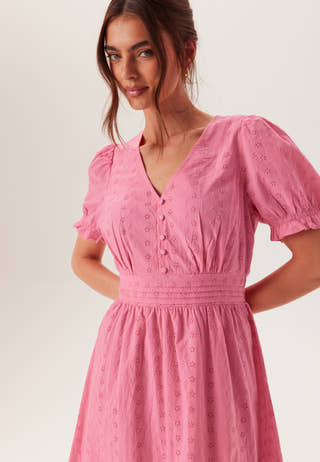 bubbleroom-broderie-anglaise-dress_25