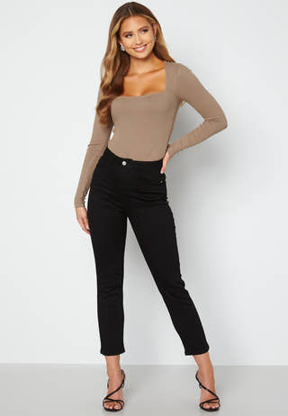 Osinia Square Neck Top