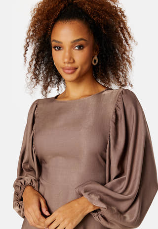 Charli Balloon Sleeve Dress