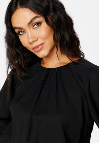 Daniela Short Blouse