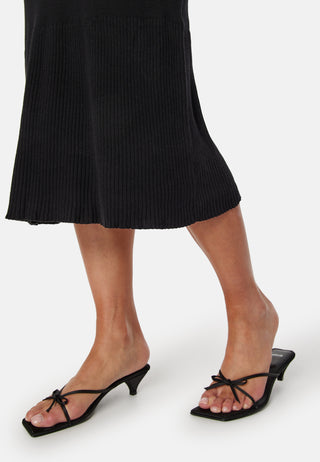 Fine Knitted Turtle Neck Dress