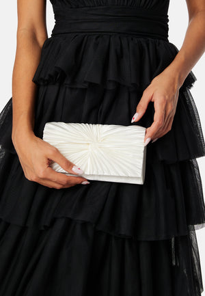 Knot Clutch