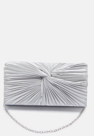 Knot Clutch