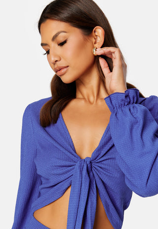 Lillia front tie set