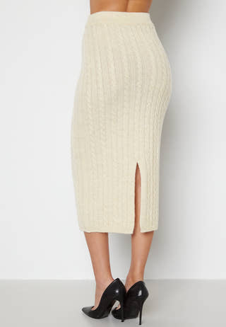 Lively knitted skirt