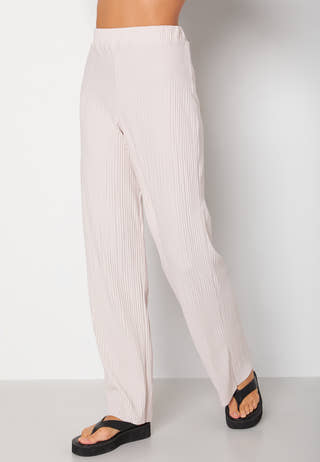 Lova pleated set