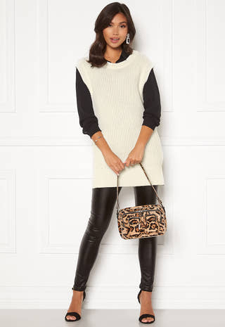Manja knitted vest