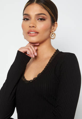 Meg lace top