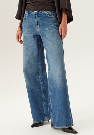 Mid Wide Jeans