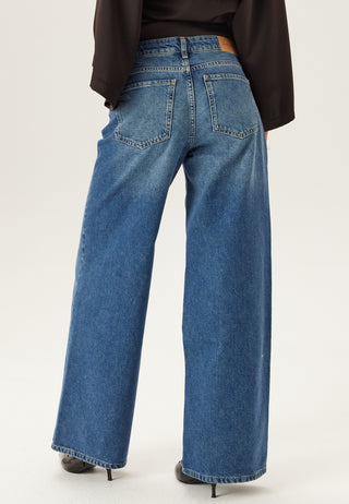 Mid Wide Jeans