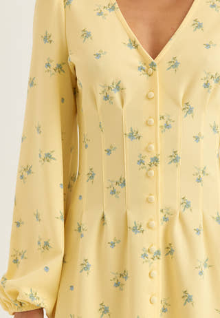 bubbleroom-mini-button-volume-sleeve-dress_1