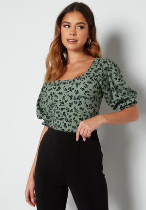 Miriam puff sleeve top