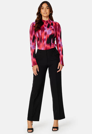 Nabila structure top