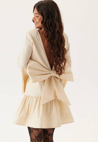 bubbleroom-occasion-bow-back-shift-dress_11