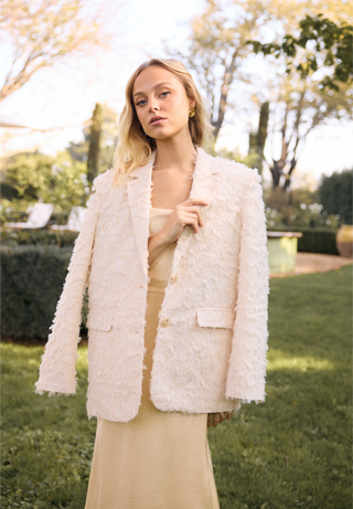 Featherlike Oversized Blazer