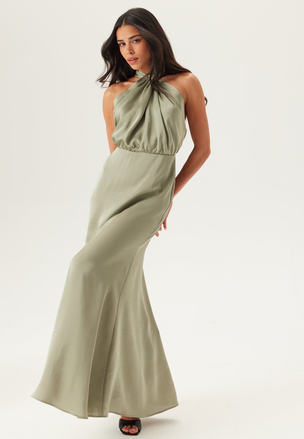 Bubbleroom occasion – Halterneck Satin Gown – Bridesmaid dresses – Green