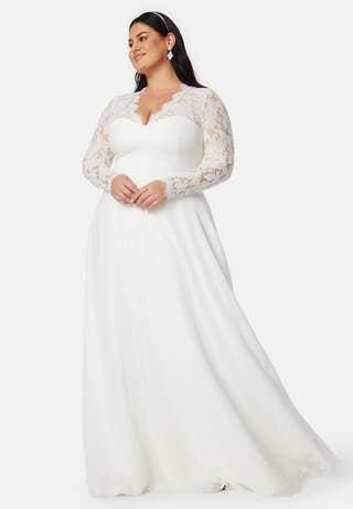 Scallop V-Neck Lace Gown