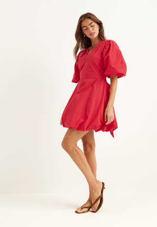 bubbleroom-occasion-v-neck-bubble-hem-short-dress-red_3