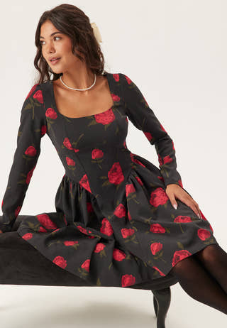 Volume Skirt Long Sleeve Mini Dress