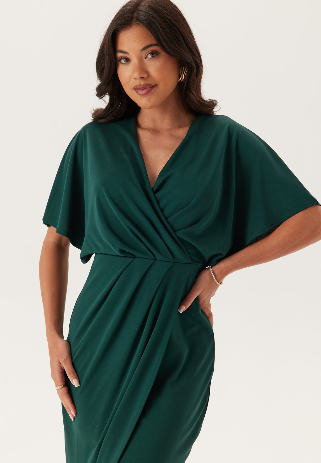 Maximekot: Ajattomat suosikit arkeen ja juhlaan 3 Wrap Slit Maxi Dress