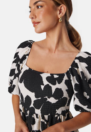 Puff Sleeve Short Dress