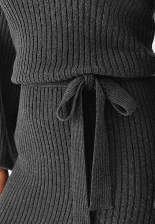 Round Neck Rib Knitted Midi Dress