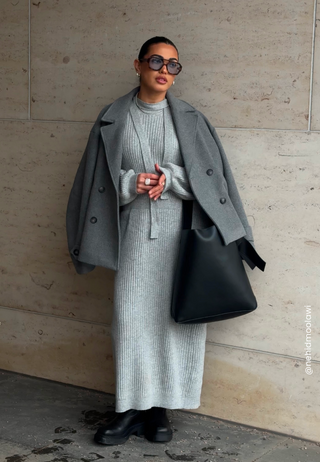 Round Neck Rib Knitted Midi Dress