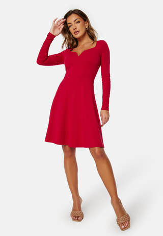 Square V-neck L/S Skater Dress