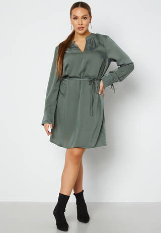 Sabrina dress