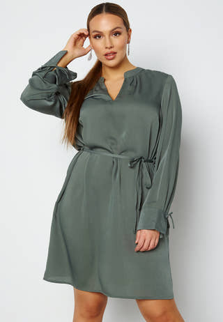 Sabrina dress