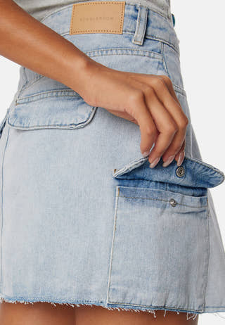Short Cargo Denim Skirt
