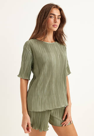 bubbleroom-short-sleeve-pleated-top_1