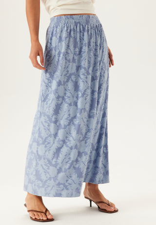 bubbleroom-structure-floral-maxi-skirt-light-blue_2