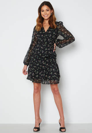 Theia wrap top