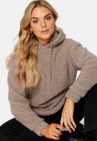 Una fluffy teddy hoodie