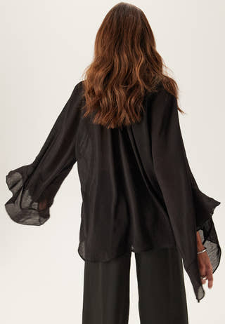 Wide Sleeve Bow Blouse