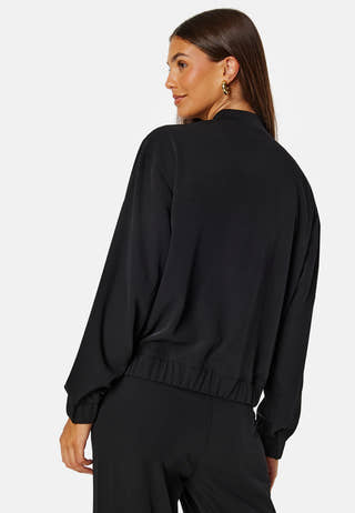 Zandra Bomber