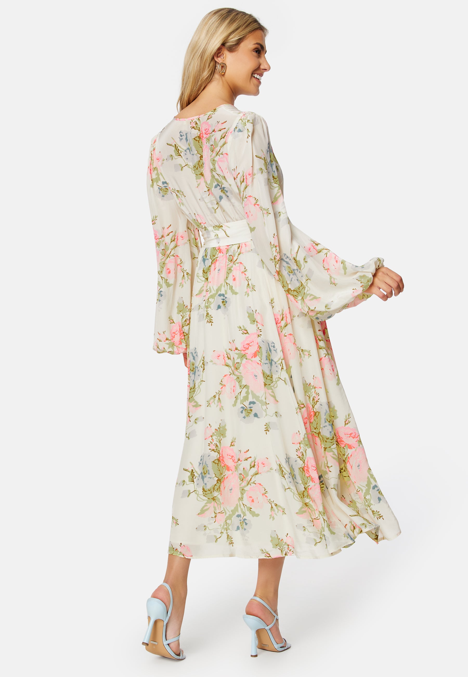 bytimo satin midi dress Bytimo – Satin Midi Dress – campaign-outlet – White / Floral / Multi